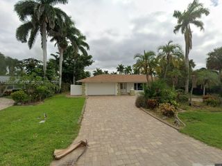 209 Bayshore Dr, Cape Coral, FL 33904