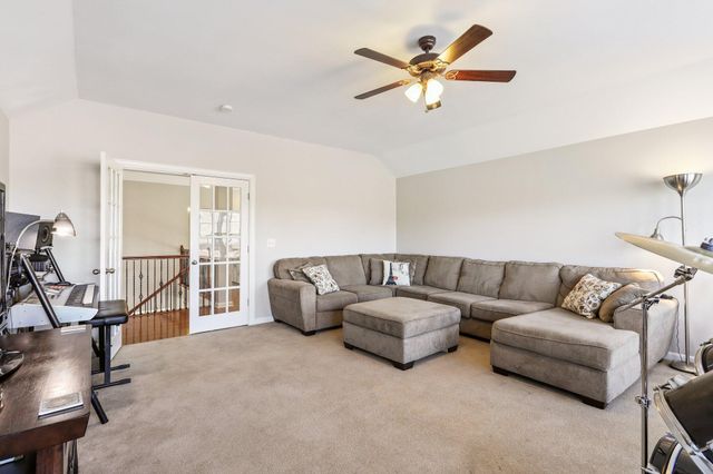 129 Seven Springs DR, Mount Juliet, TN 37122