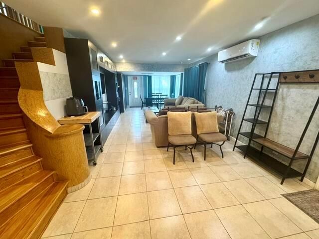 300 Georgia Street 1-5, Hollywood, FL 33019