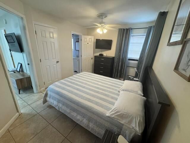 300 Georgia Street 1-5, Hollywood, FL 33019