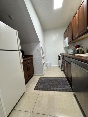 300 Georgia Street 1-5, Hollywood, FL 33019