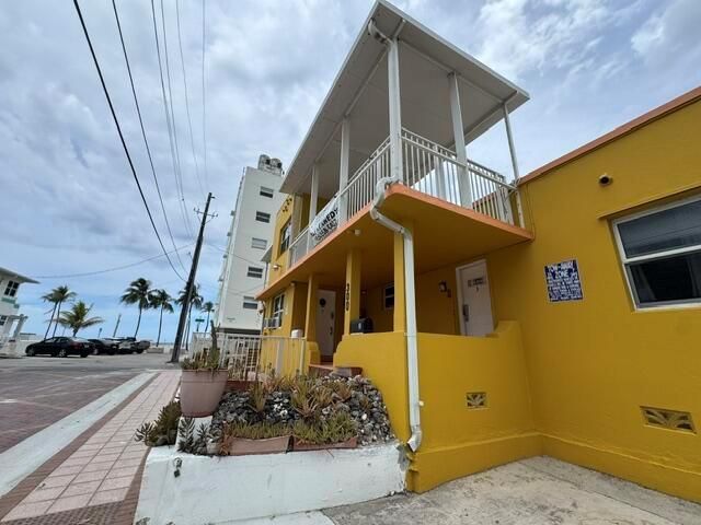 300 Georgia Street 1-5, Hollywood, FL 33019