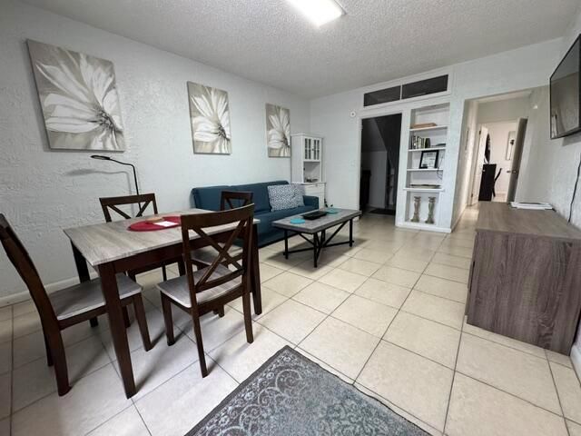 300 Georgia Street 1-5, Hollywood, FL 33019