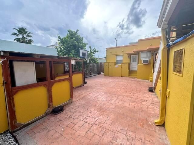 300 Georgia Street 1-5, Hollywood, FL 33019