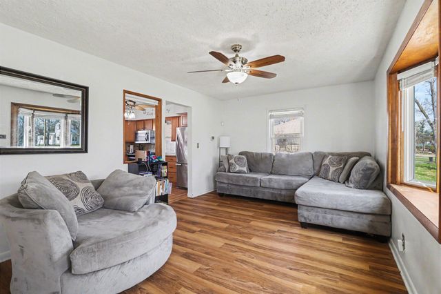 742 Riverside Drive, Battle Creek, MI 49015