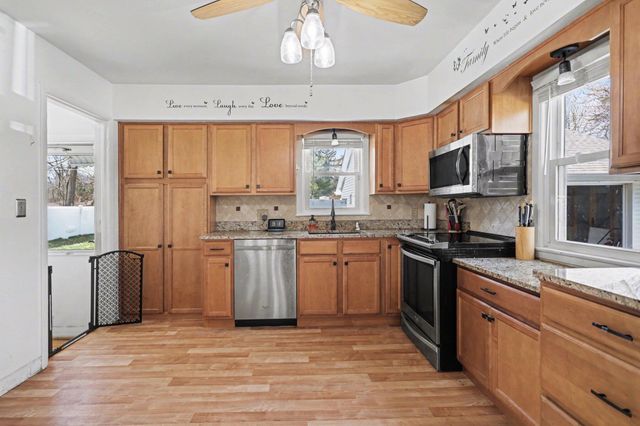 742 Riverside Drive, Battle Creek, MI 49015