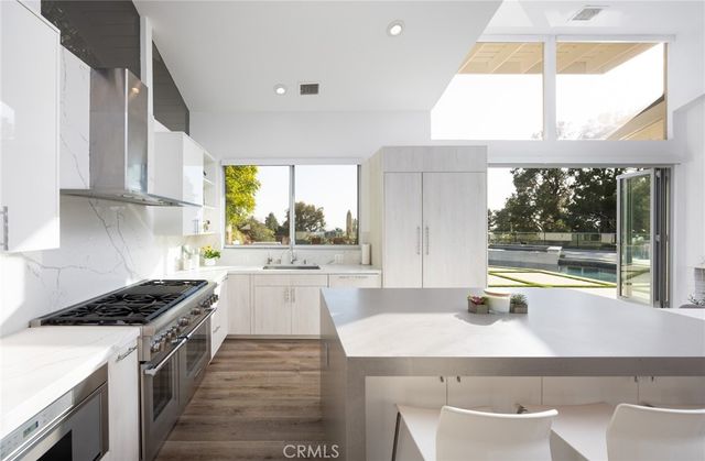 1452 Cloyden Road, North Tustin, CA 92705