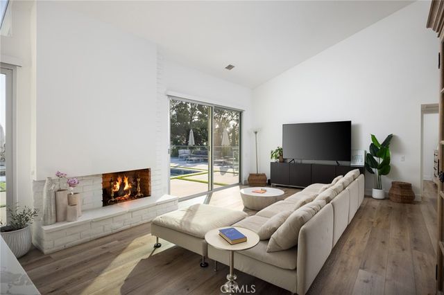 1452 Cloyden Road, North Tustin, CA 92705
