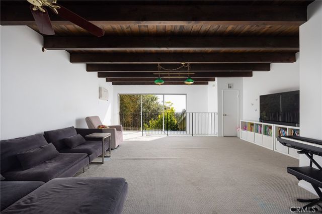 1452 Cloyden Road, North Tustin, CA 92705