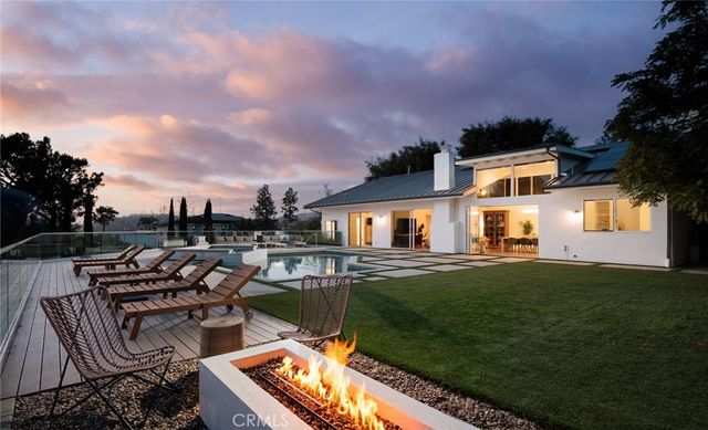 1452 Cloyden Road, North Tustin, CA 92705