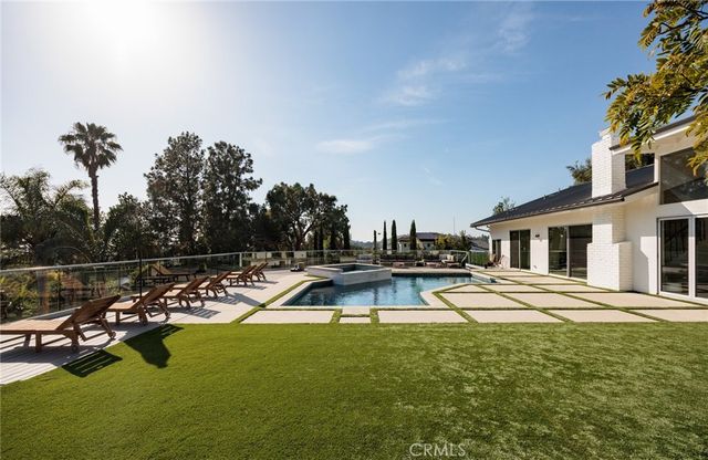 1452 Cloyden Road, North Tustin, CA 92705