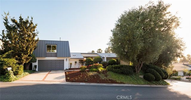 1452 Cloyden Road, North Tustin, CA 92705