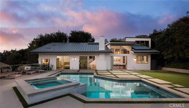 1452 Cloyden Road, North Tustin, CA 92705