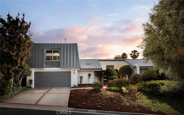 1452 Cloyden Road, North Tustin, CA 92705