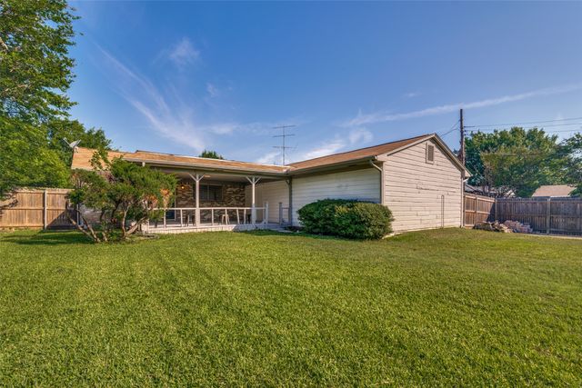 2510 Larchmont Drive, Mesquite, TX 75150