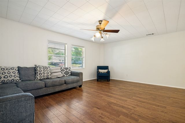 2510 Larchmont Drive, Mesquite, TX 75150