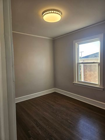 6152 S Kolin Avenue, Chicago, IL 60629