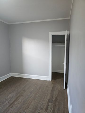 6152 S Kolin Avenue, Chicago, IL 60629
