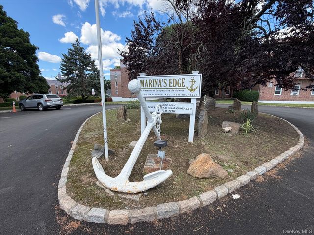 10 DAVENPORT Avenue 1F, New Rochelle, NY 10805