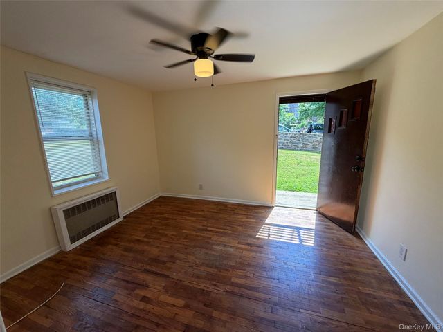 10 DAVENPORT Avenue 1F, New Rochelle, NY 10805
