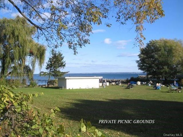 10 DAVENPORT Avenue 1F, New Rochelle, NY 10805