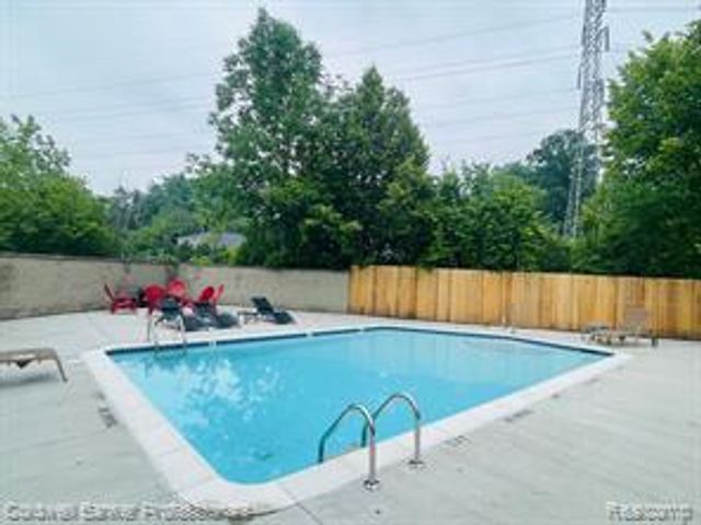 311 N Eton Street D, Birmingham, MI 48009