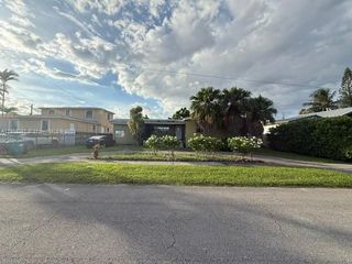 8311 SW 27th Ter, Miami, FL 33155