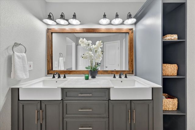 4317 Winchester Court, Grand Prairie, TX 75052