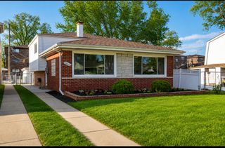 14024 S Saginaw Avenue S, Burnham, IL 60633