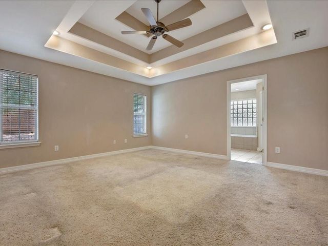 286 Hunters Glen Drive, Hudson, TX 75904