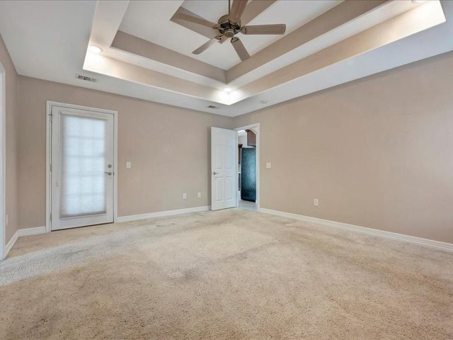 286 Hunters Glen Drive, Hudson, TX 75904