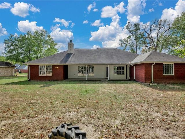 286 Hunters Glen Drive, Hudson, TX 75904