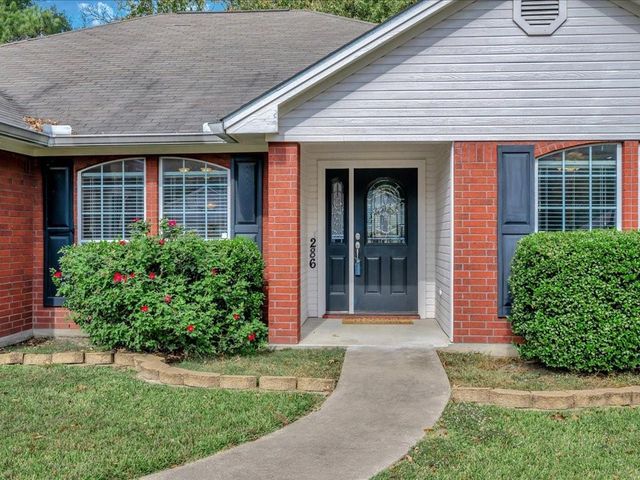 286 Hunters Glen Drive, Hudson, TX 75904