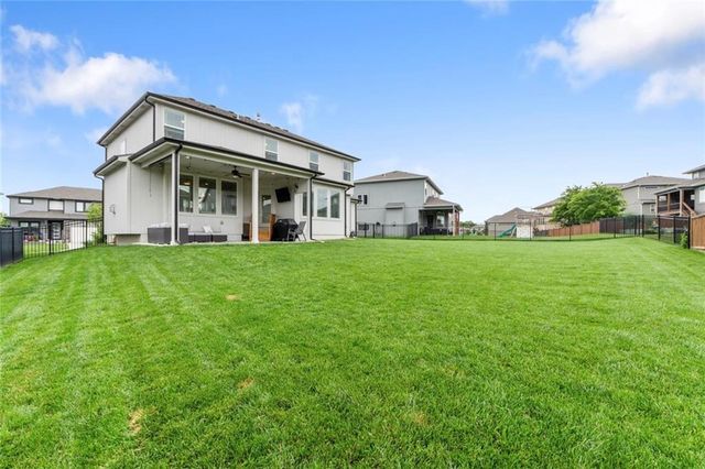 16061 W 171st Terrace, Olathe, KS 66062