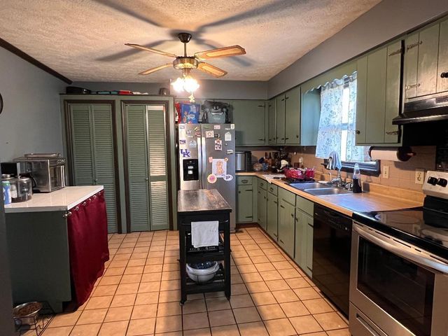 122 Bradford Drive, Cynthiana, KY 41031