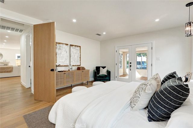 6852 6854 Atoll, North Hollywood, CA 91605