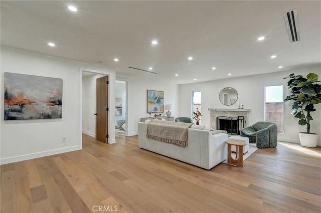 6852 6854 Atoll, North Hollywood, CA 91605