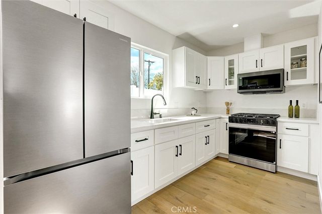 6852 6854 Atoll, North Hollywood, CA 91605