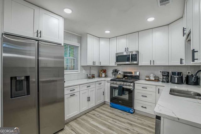 2005 Downs Place, Lithonia, GA 30058