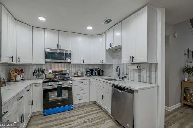 2005 Downs Place, Lithonia, GA 30058