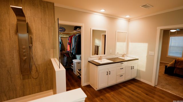 1440 Nockenut, Seguin, TX 78155