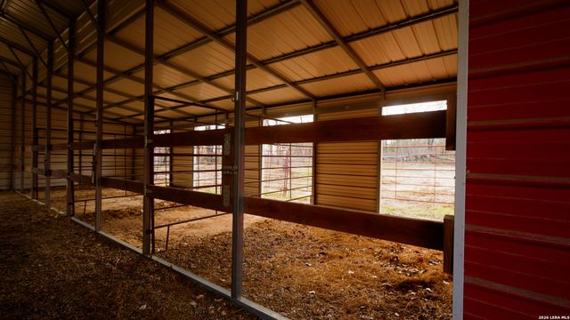 1440 Nockenut, Seguin, TX 78155