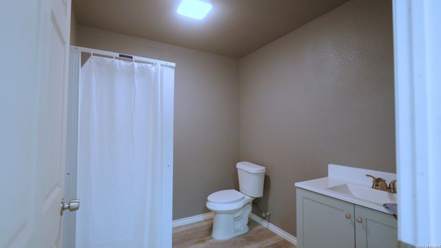 1440 Nockenut, Seguin, TX 78155