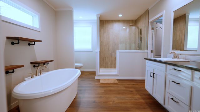 1440 Nockenut, Seguin, TX 78155