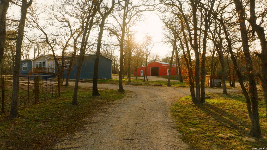 1440 Nockenut, Seguin, TX 78155