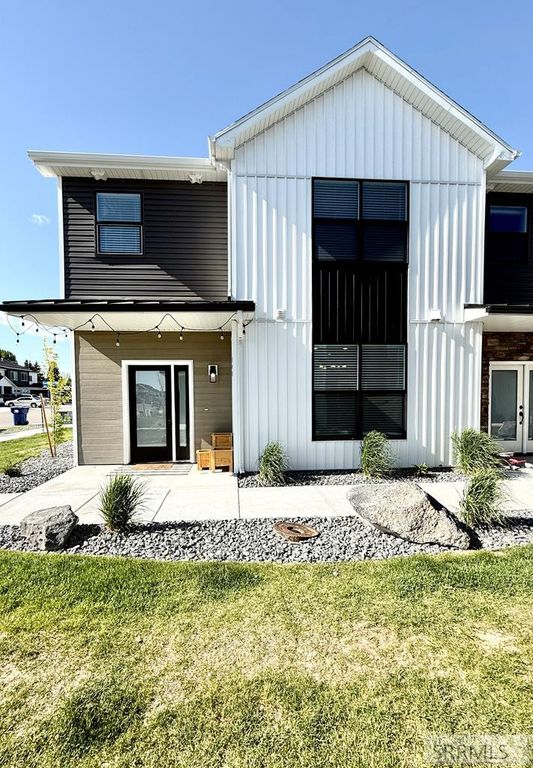 Image 1 of property listing at 299 Hummingbird Way, Sugar City, ID 83448