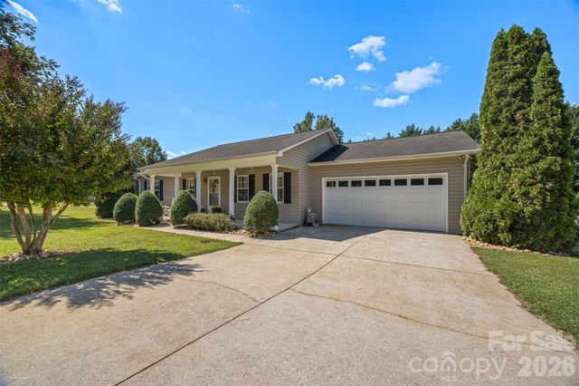 1254 Heritage Farm Road, Hickory, NC 28601