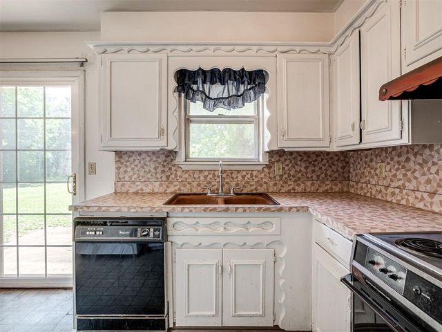 10 E 21st Street, Edmond, OK 73013