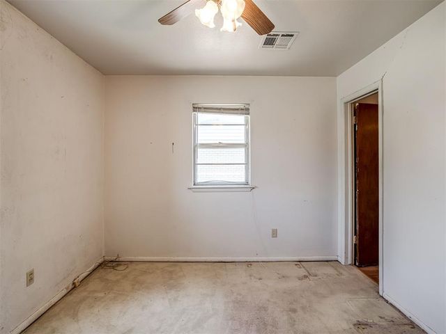 10 E 21st Street, Edmond, OK 73013