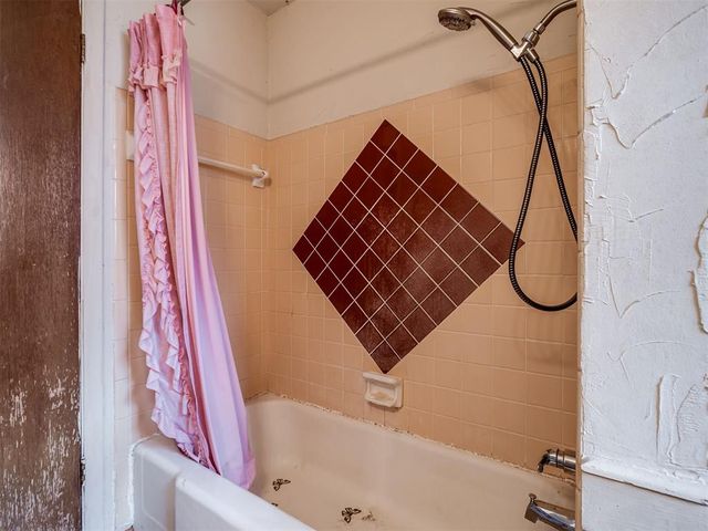 10 E 21st Street, Edmond, OK 73013